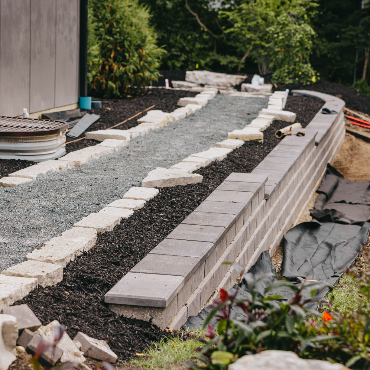Custom patios and hardscapes by Custom Scapes & Designs in the Chicago suburbs